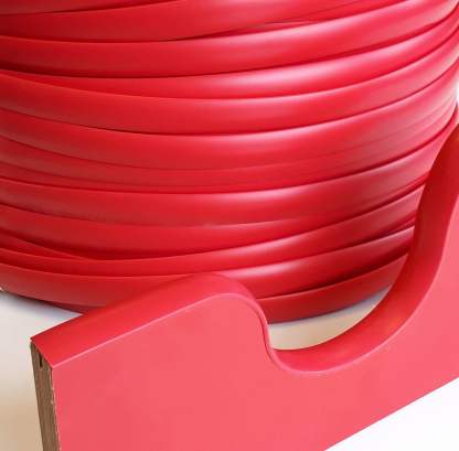 Poppy Red single lipped T-Trim edging - Image 2