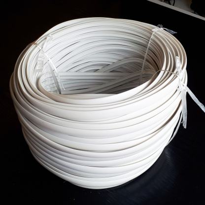 White single lipped T-Trim edging - Image 4