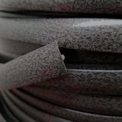 Puntinella single lipped T-Trim edging