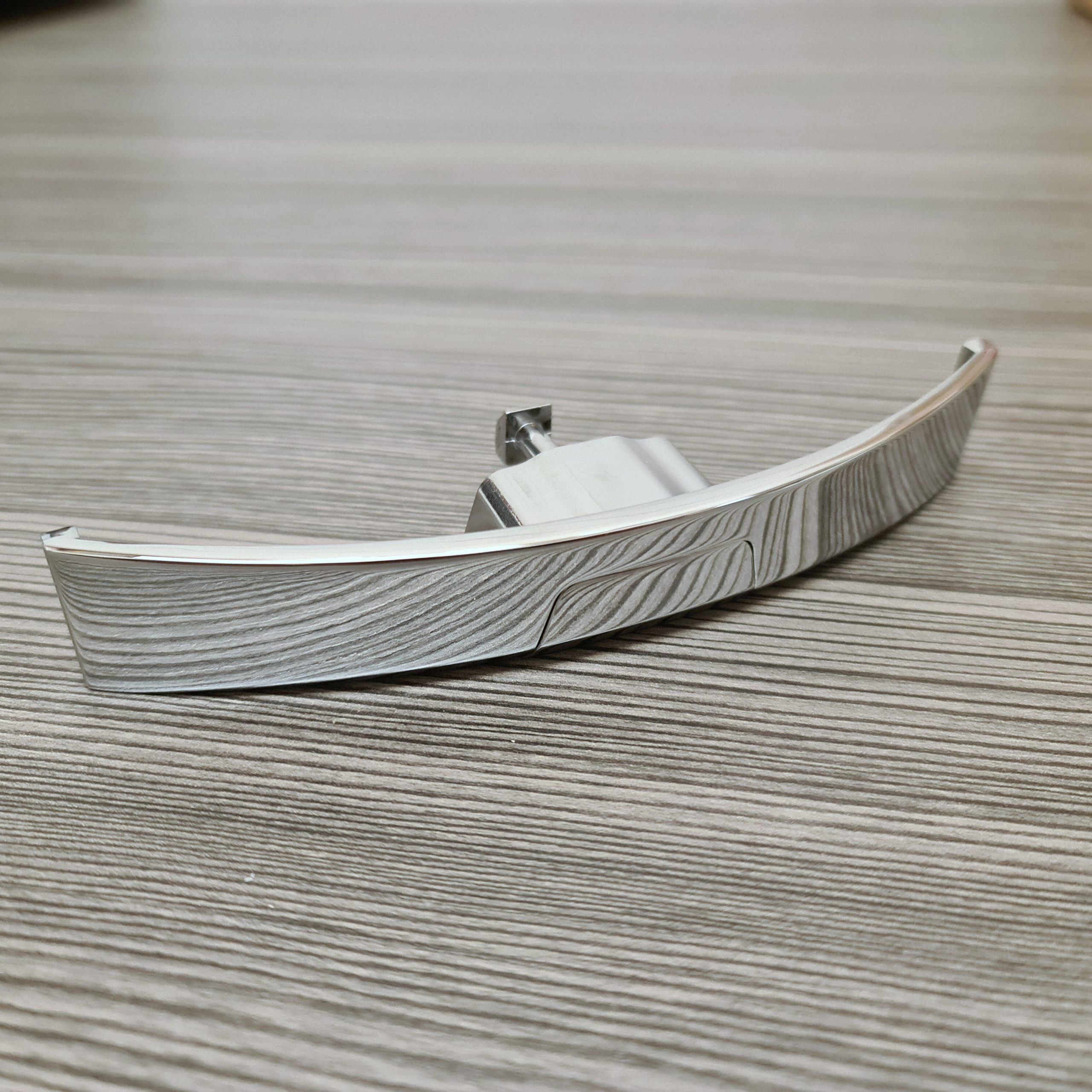 Large Chome Effect Push Latch