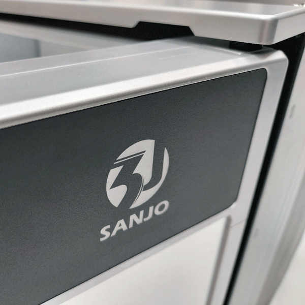 Silver Sanjo SVR50L Compressor Fridge (Right Hand hinged Fridge) - Image 3